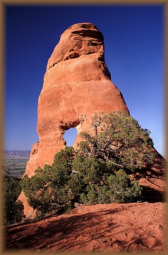 Keyhole Arch