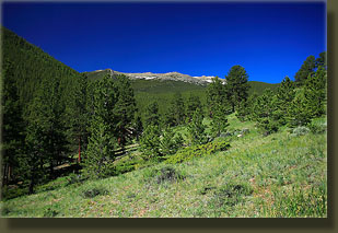 The stormy peaks can be seen at the start of the trail